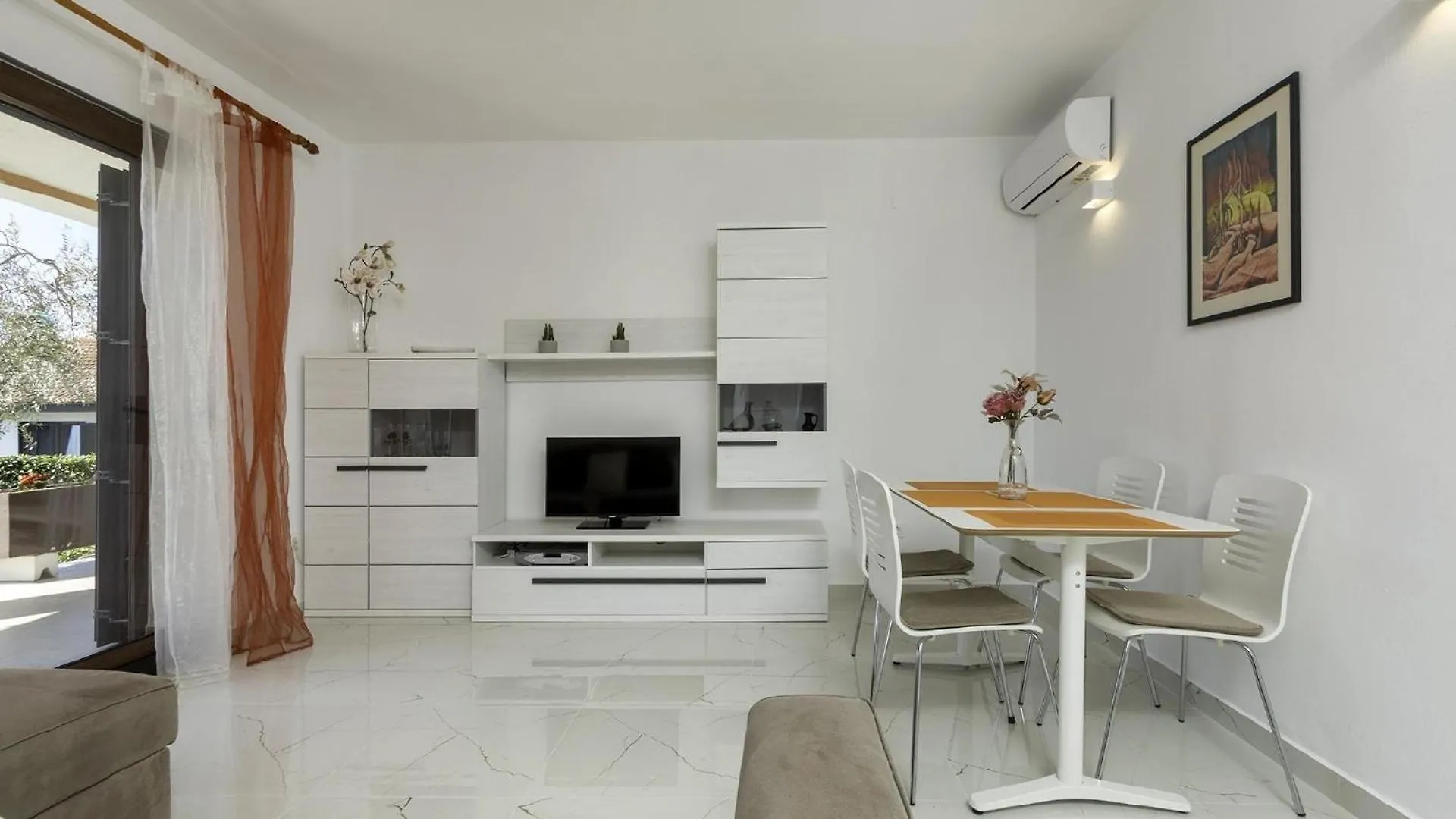 Apartment Ferienwohnung Fuer 6 Personen Ca 60 Qm In Pula, Istrien Istrische Riviera Croatia